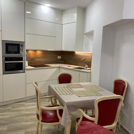 Valentino Sol Apartment